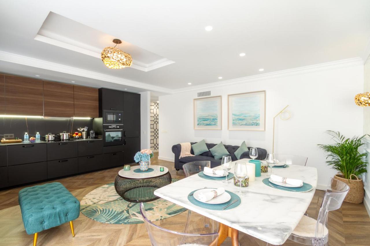 Marbella Banus Suites - Lily Playas Del Duque Banus Beach Apartment Exterior photo